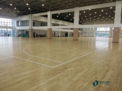 實(shí)木運(yùn)動(dòng)場(chǎng)地地板怎樣保養(yǎng)